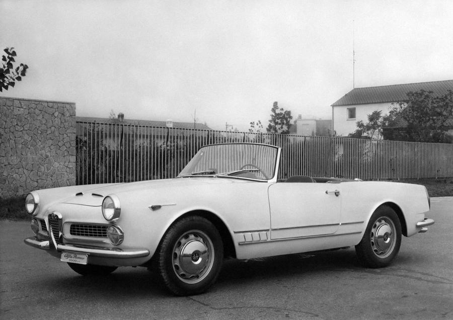  Alfa Romeo 2000 Spider (102) 1958 года  (фото 1 из 30)